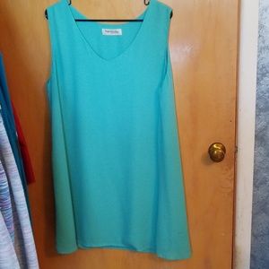 Beautiful turquoise dress! Large.